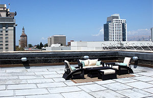 Picture of the rooftop seating area 